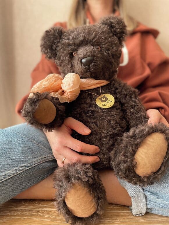 Brooklyn shown at scale, view 3