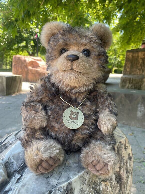 Full-body view of Chester, view 2